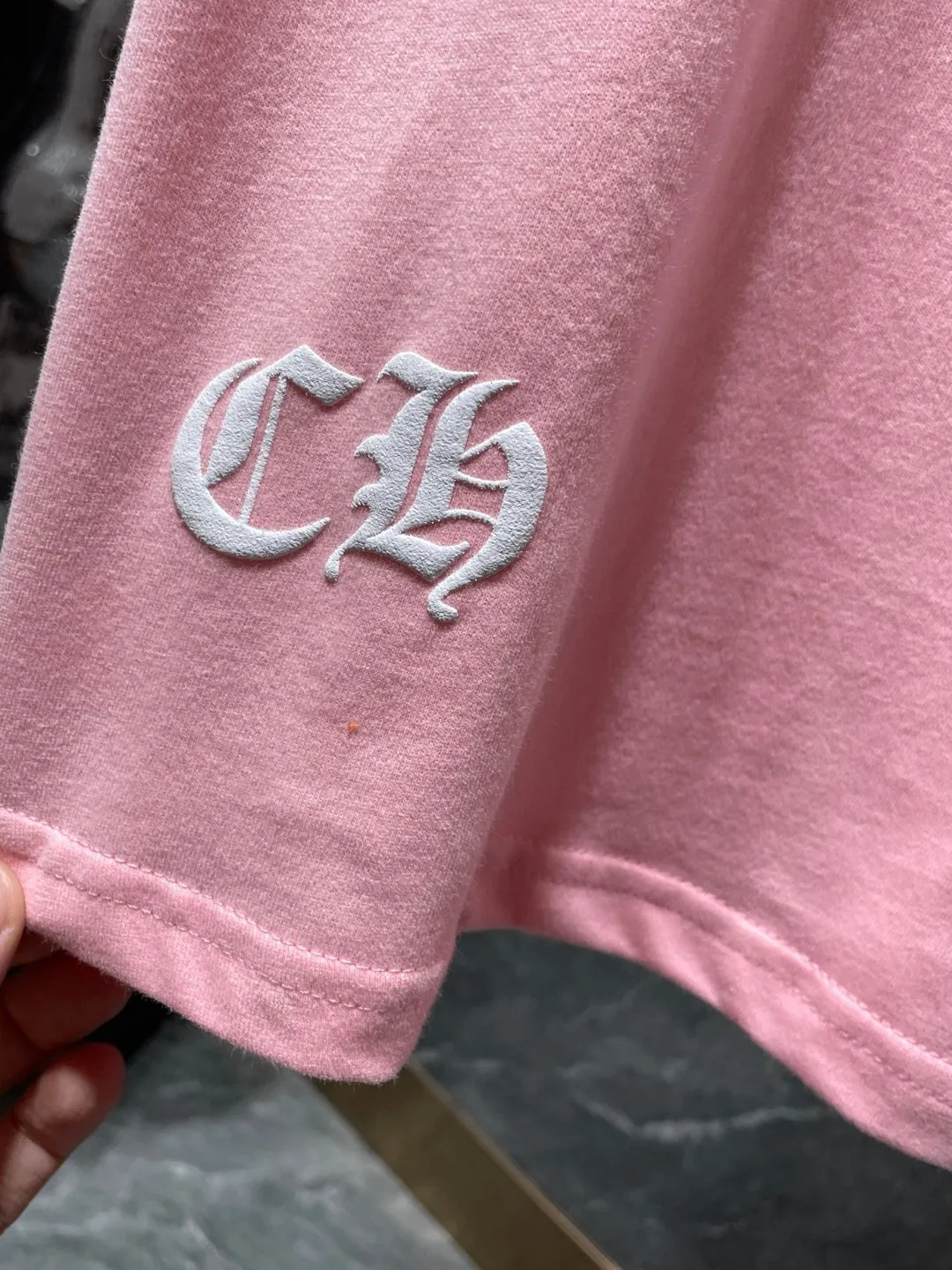 P140 ✨New arrival✨ Chrome Hearts 25ss High gram weight environmentally friendly high-quality top fabric 260g~270g Chrome classic phantom cross group red horse short sleeves Imported environmentally friendly glue printing and dyeing Counter synchronization 1:1 replica version 🌈Recommended colors: black white pink 🌈 Size: S, M, L, XL